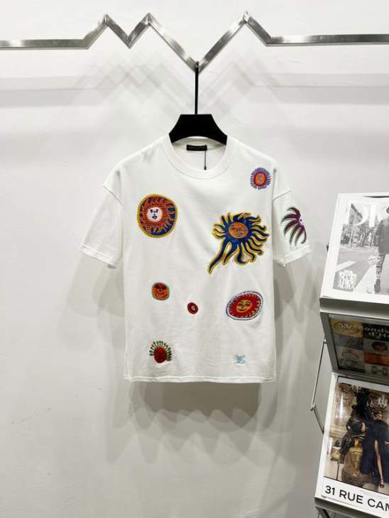 Picture of Louis Vuitton T Shirts Short _SKULVS-XLqqtx127234